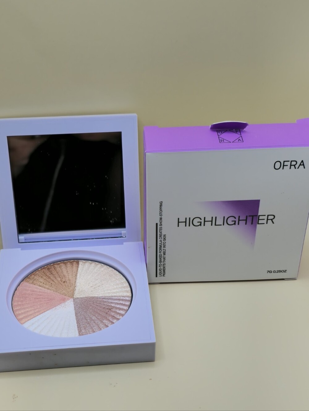 Beverly Hills Highlighter- OFRA